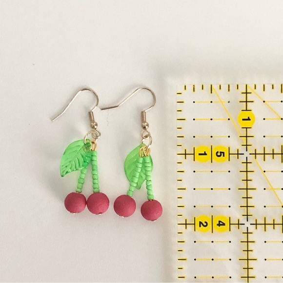 New Cherry Dangling Drop Earrings Hand Beaded Handmade Summer Fun Fruit Unique - Picture 7 of 8